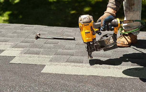 Best Roof Gutter Cleaning  in Strongsville, OH